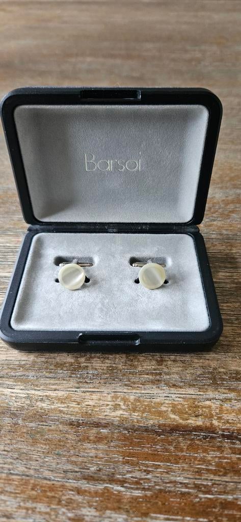 Barsoi Manchetknopen met Parelmoer Look, Sieraden, Tassen en Uiterlijk, Manchetknopen, Ophalen of Verzenden, Zo goed als nieuw