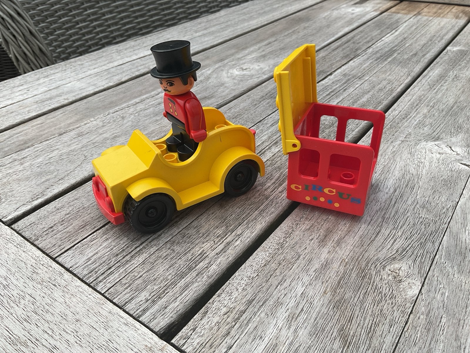 LEGO Duplo Circus Auto met circus directeur, Ophalen of Verzenden, Gebruikt, Duplo