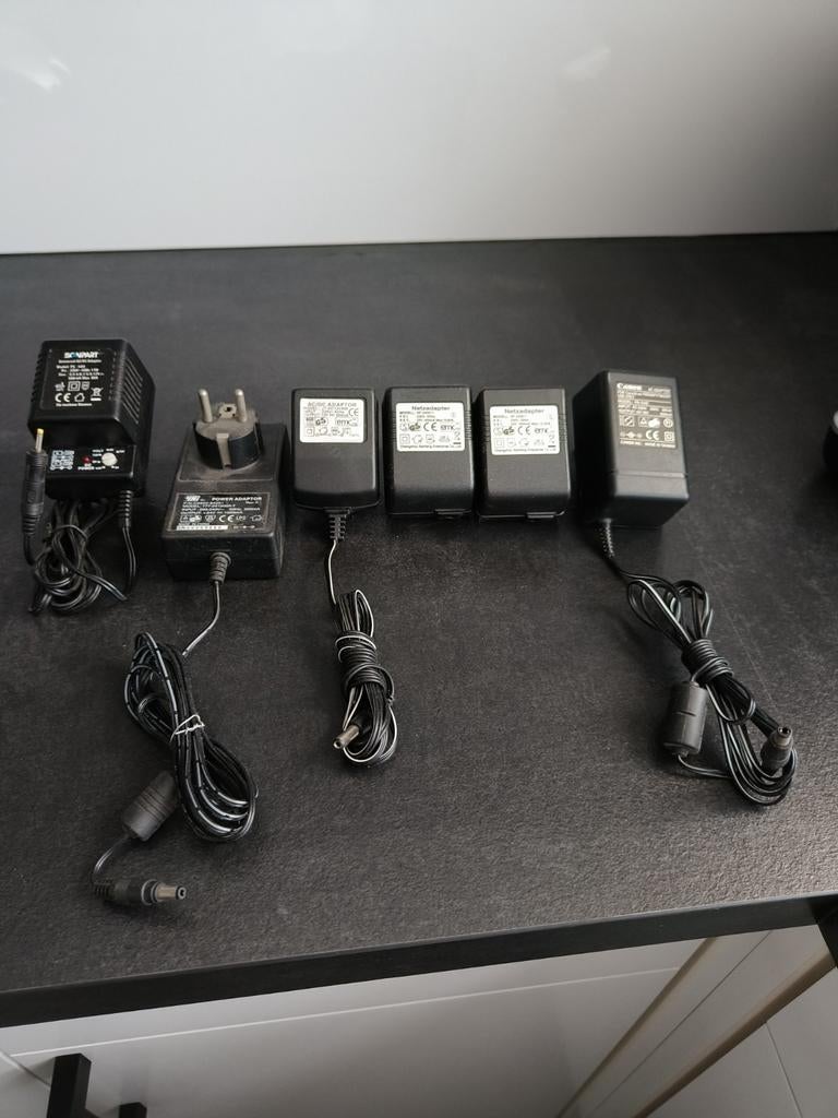 Diverse adapters - Voedingen voor verschillende apparaten, Ophalen, Gebruikt, Diverse