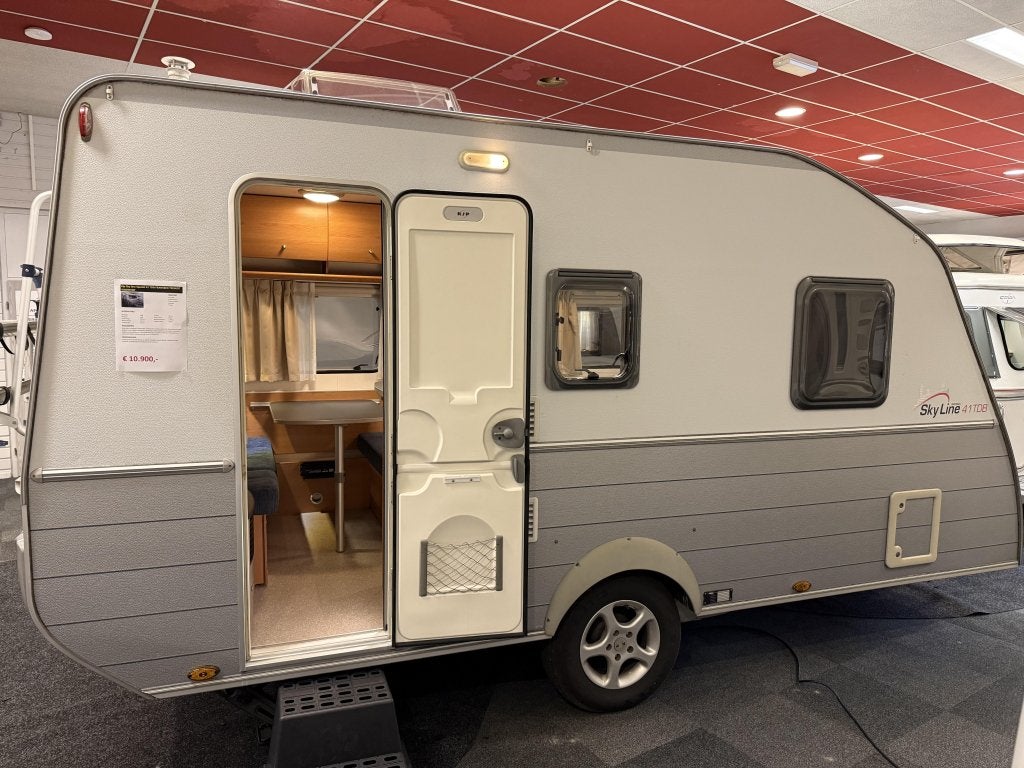 KIP SKY LINE 41 TDB FRANSBED TREINZIT VOORTENT FIETSEND TOP, Caravans en Kamperen, Kip, Bedrijf, Treinzit, 750 - 1000 kg