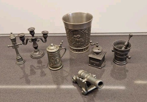 Set van Antieke Miniatuur Tinnen Decoraties, Ophalen of Verzenden