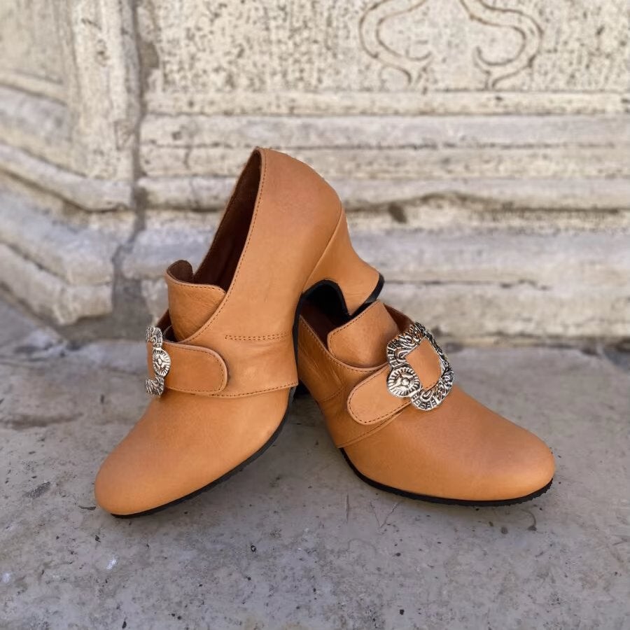 Bruine dames renaissance schoenen (hakken middeleeuwse larp), Verzenden, Nieuw, Bruin