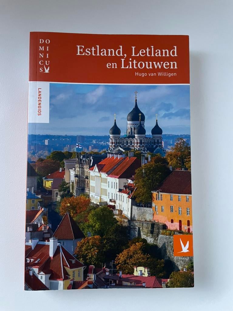Reisgids Dominicus Estland Letland Litouwen, 2018, 344 pag, Ophalen of Verzenden, Gelezen, Europa, Reisgids of -boek
