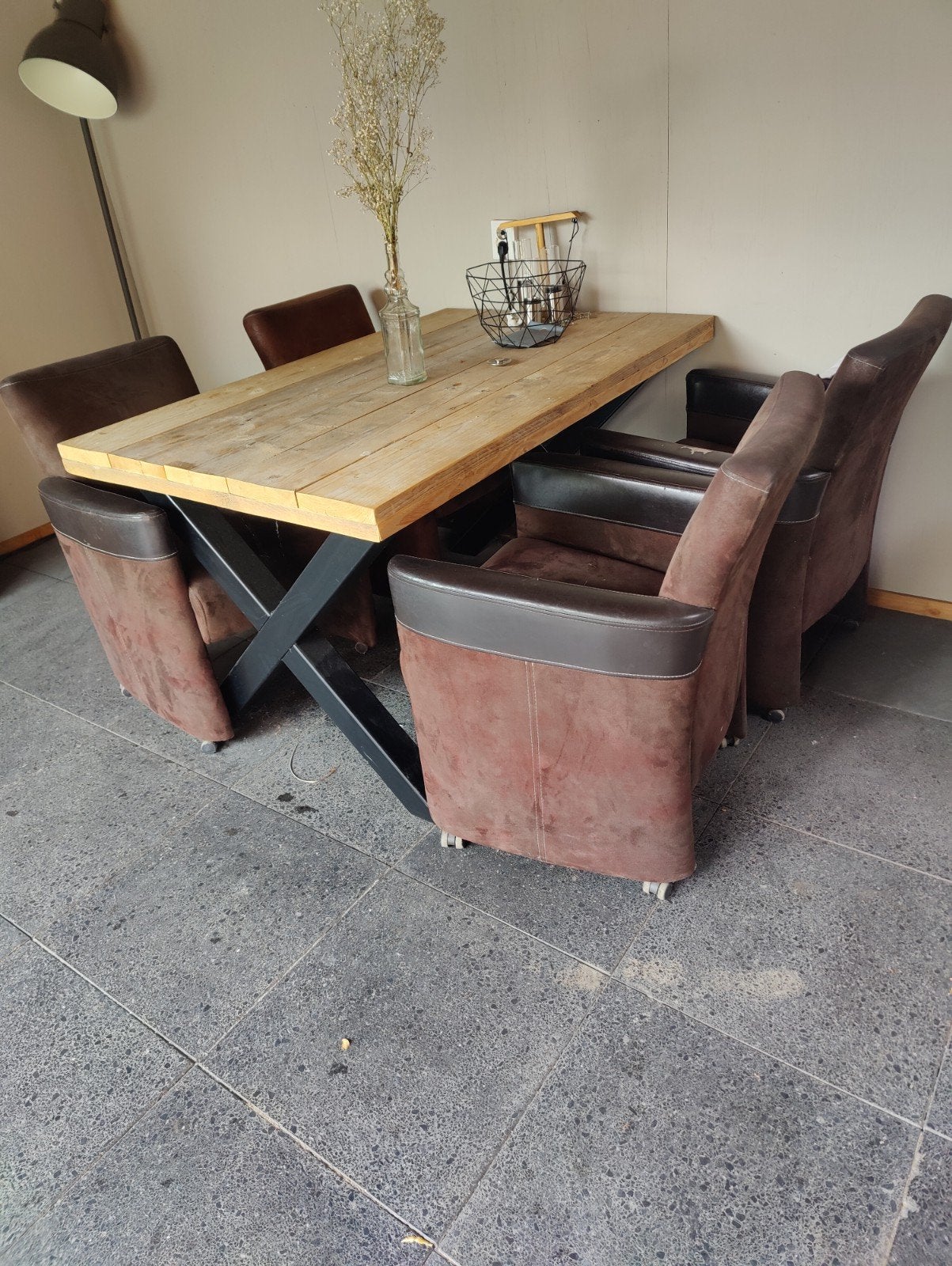 Robuuste tafel, Huis en Inrichting, Tafels | Eettafels, Ophalen, Gebruikt, 100 tot 150 cm, 50 tot 100 cm