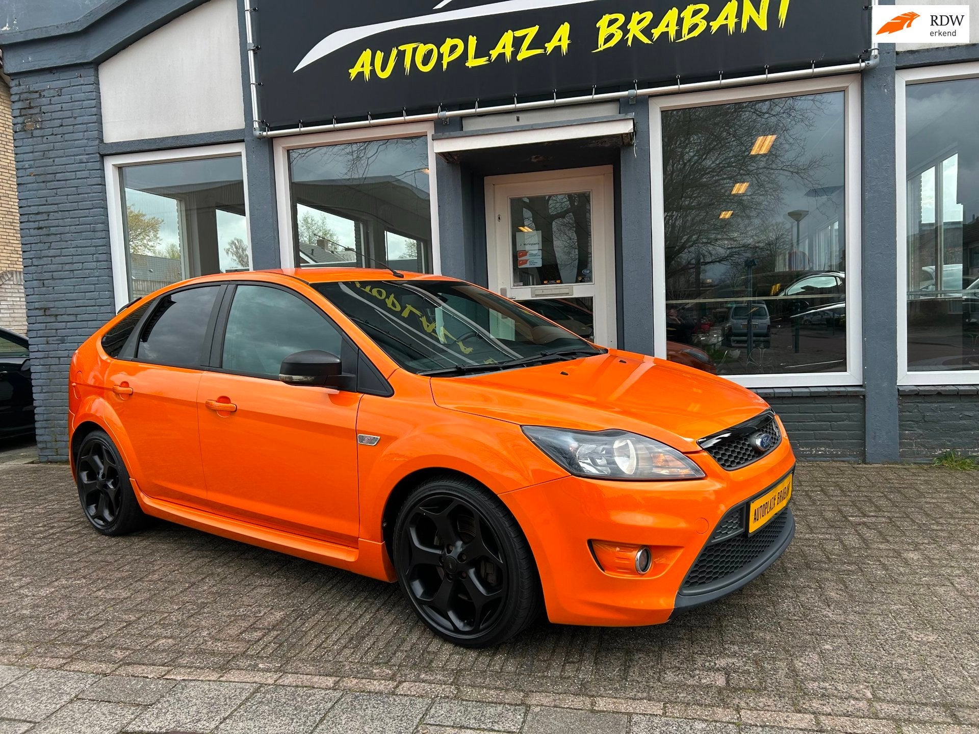 Ford Focus 2.5 ST / CLIMAT / XENON / NAVI, Auto's, Stof, Gebruikt, Zwart, Overige kleuren