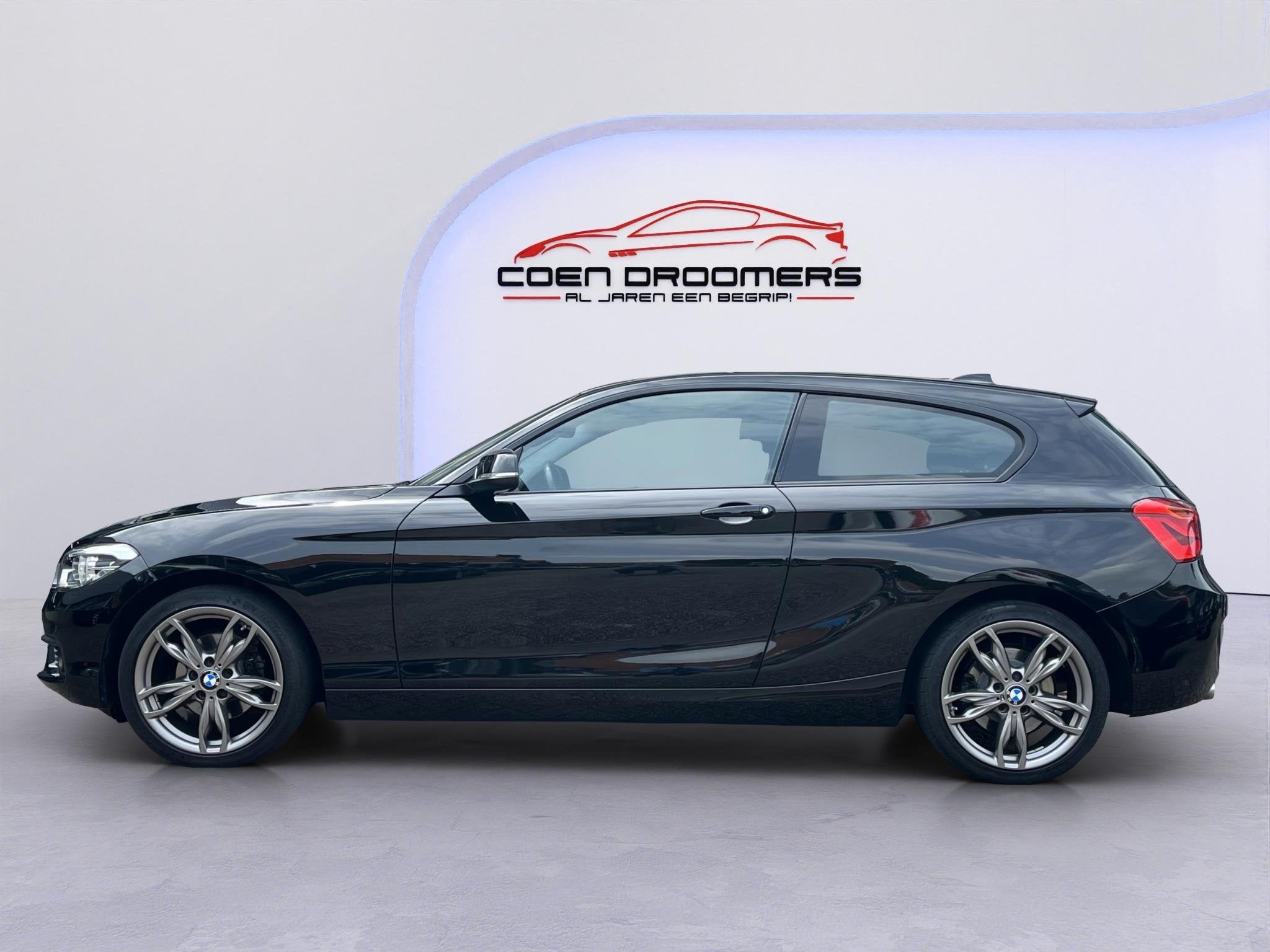 BMW 1-serie 120i High Executive 184PK /Apple Carplay/Cruise, 1-Serie, 1998 cc, Gebruikt, 4 cilinders
