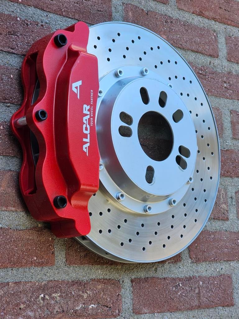 Alcar imitatie auto remschijf/remklauw voor aan de wand, Auto diversen, Ophalen of Verzenden