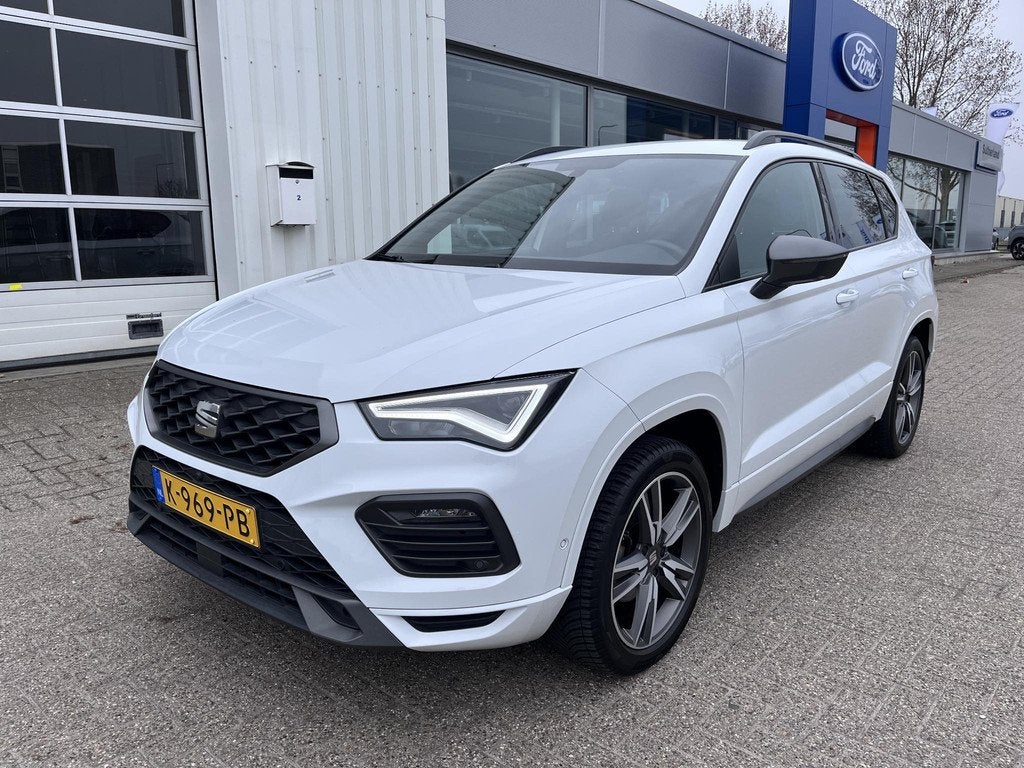 SEAT Ateca 1.5 TSI FR Business Intense 150pk | Navigatie | C, Voorwielaandrijving, 4 cilinders, Ateca, Wit