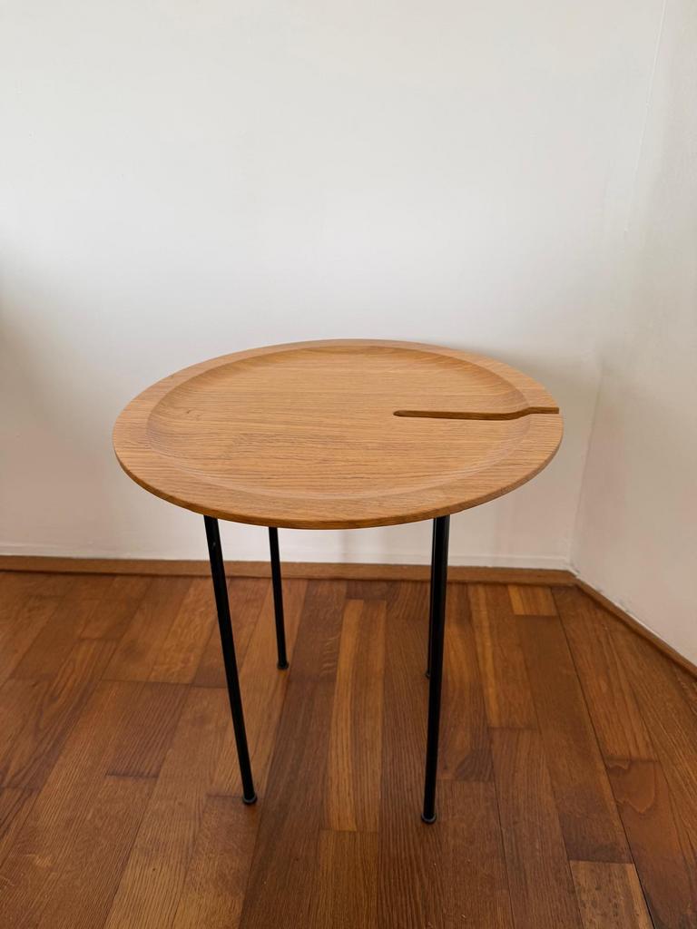 Eyye Bijzettafel Confetti medium, Minder dan 55 cm, Rond, Zo goed als nieuw, Ophalen