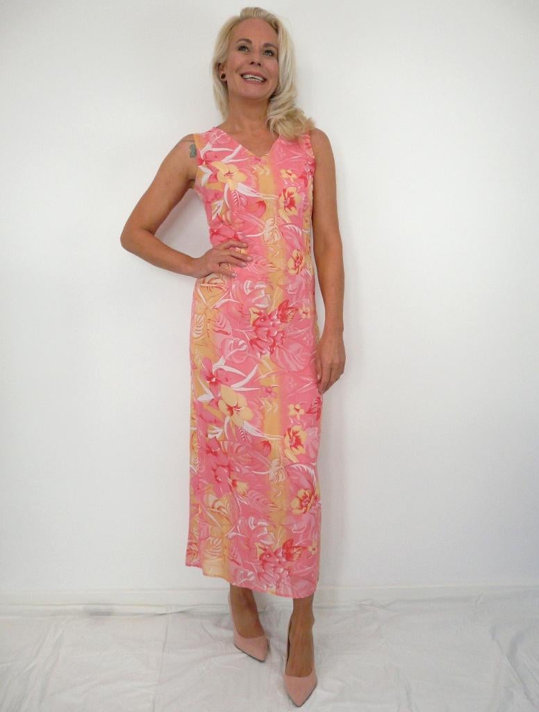 *Abfab Vintage Roze Jurk uit Finland 38*, Maat 38/40 (M), Merlijn fashion Finland, Ophalen of Verzenden, Zo goed als nieuw