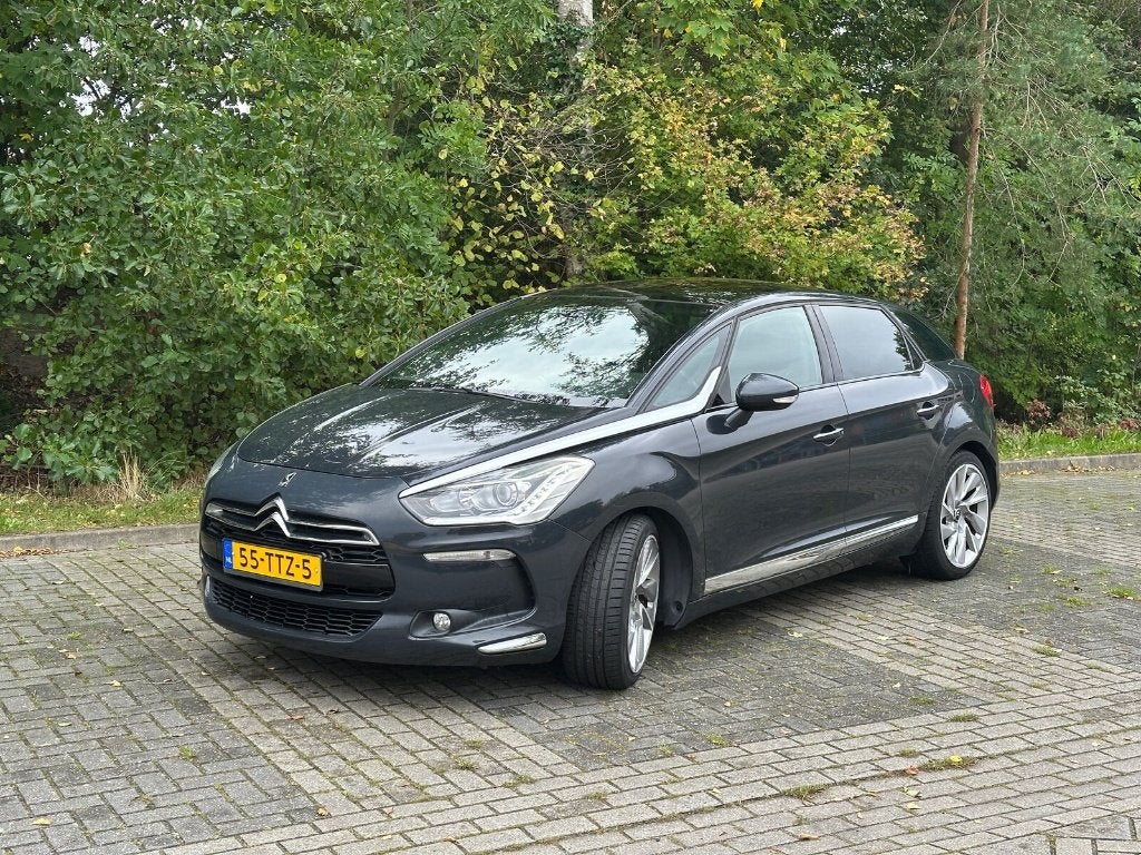 Citroën DS5 200PK 1.6 THP Sport Chic (2012), Voorwielaandrijving, 15 km/l, Zwart, 4 cilinders