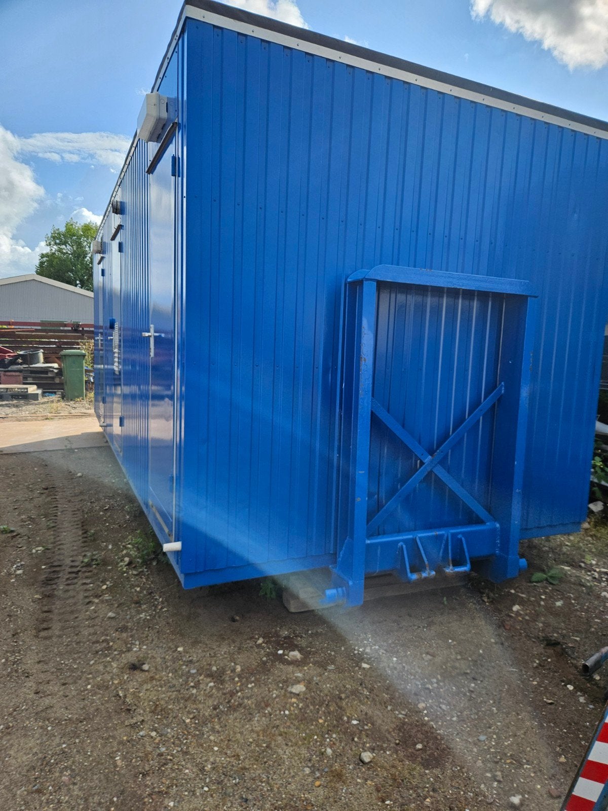 asbest decontaminatieunit, Ophalen