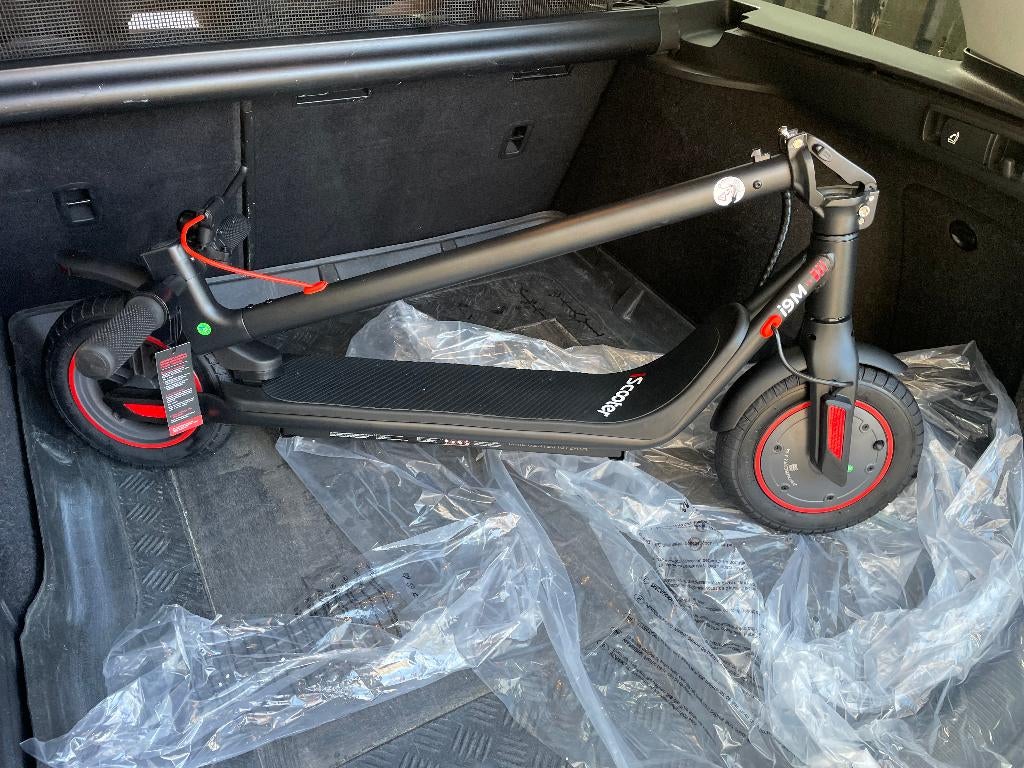 New iScooter i9M Elektrische Step 10 inch luchtbanden 10.5Ah, Fietsen en Brommers, Steps, Ophalen, Nieuw, Elektrische step (E-scooter)