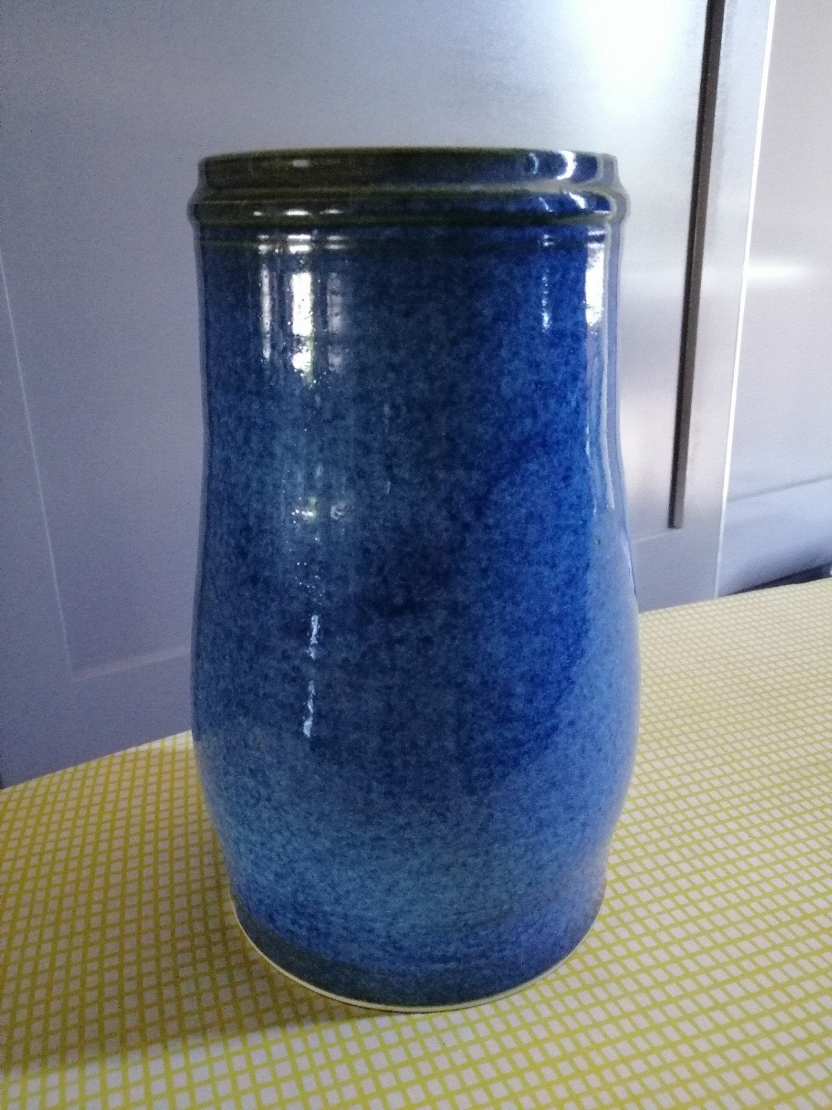 Grote stevige blauwe vaas, Huis en Inrichting, Woonaccessoires | Vazen, Ophalen