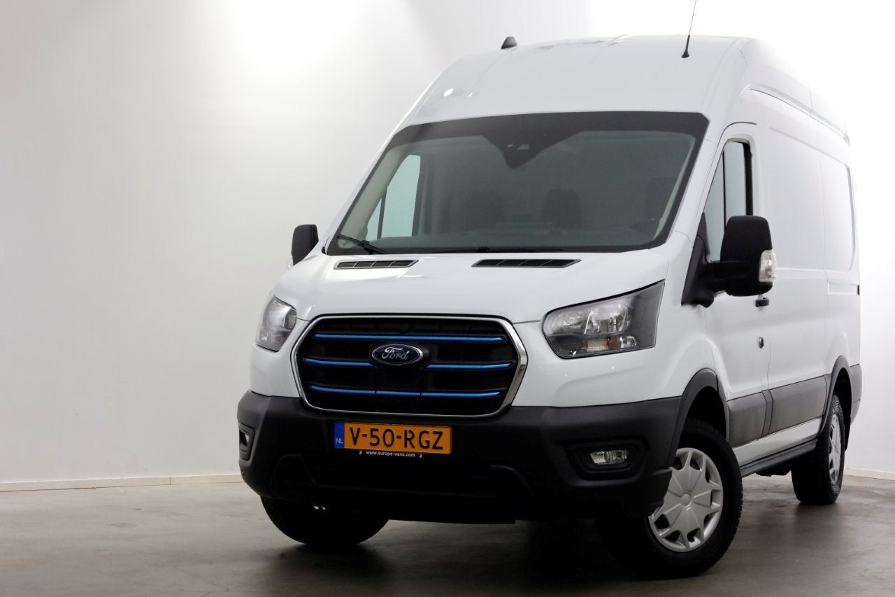 Ford E-Transit 350 L2H3 68 kWh Trend 100% Elektrisch Snellad, Auto's, Automaat, Dealer onderhouden, Achterwielaandrijving, Gebruikt