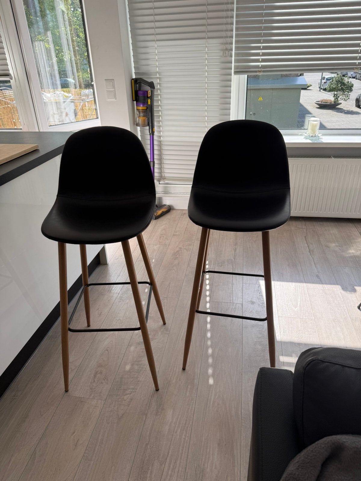 Jysk barkruk, 2 krukken, Ophalen, Zo goed als nieuw, 60 tot 90 cm