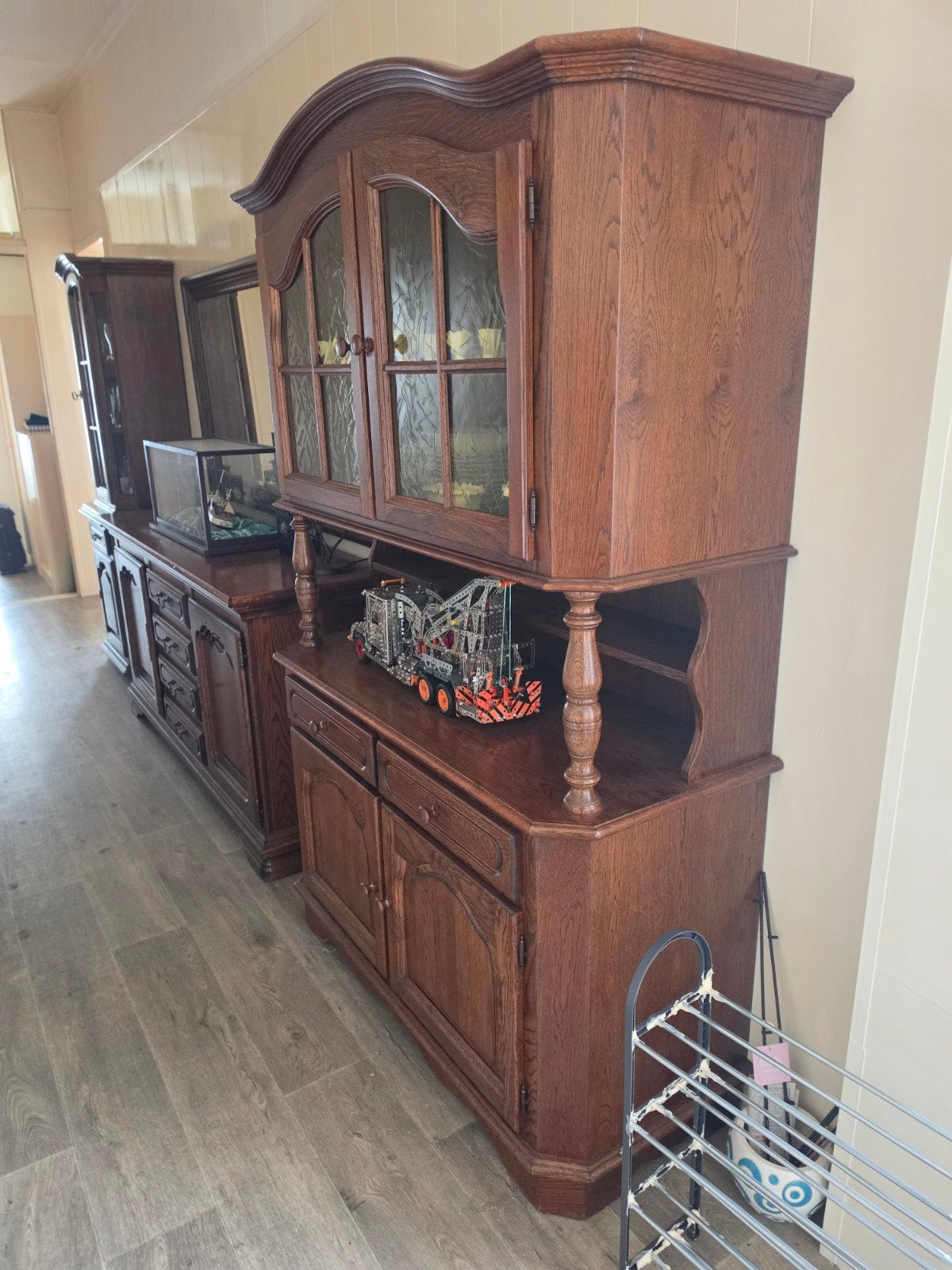 buffet/vitrinekast, Ophalen, Gebruikt, Eikenhout, 150 tot 200 cm