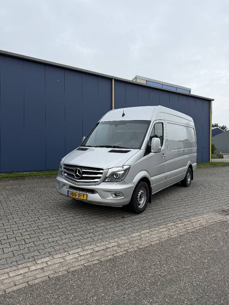 Mercedes-Benz Sprinter 319 CDI V6 Automaat L2H2 Leder 190pk, Auto's, Euro 5, Zwart, 190 pk, Bedrijf