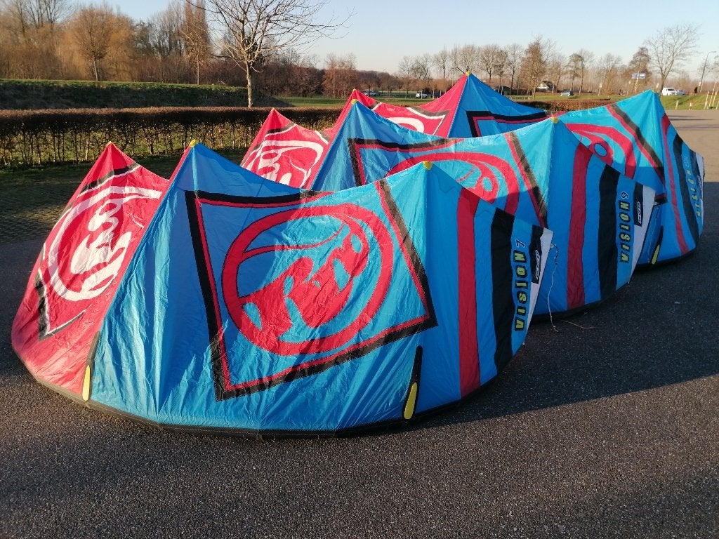 RRD Vision Kites 9m en 7m, 2016, Watersport en Boten, Kitesurfen, Ophalen, Gebruikt, 9 m², Geen board
