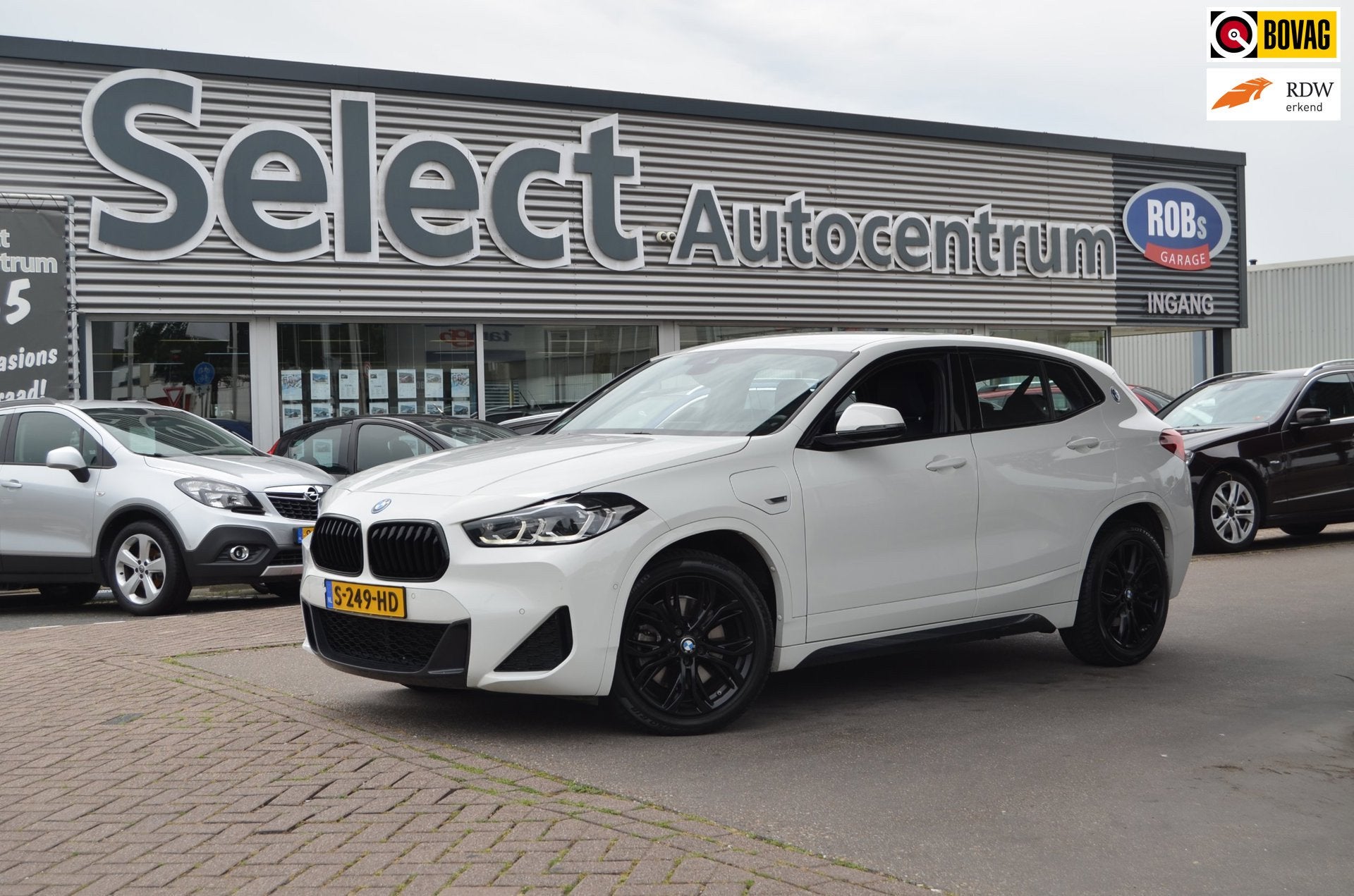 BMW X2