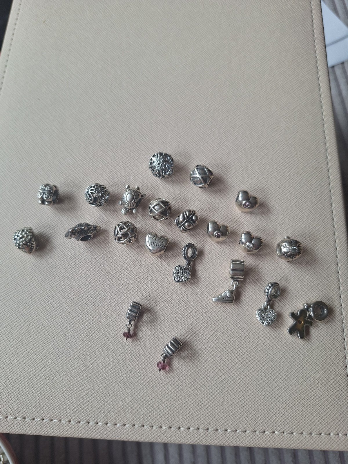 Pandora bedels 10ps., Pandora, Ophalen of Verzenden, Zo goed als nieuw, 4 bedels of meer