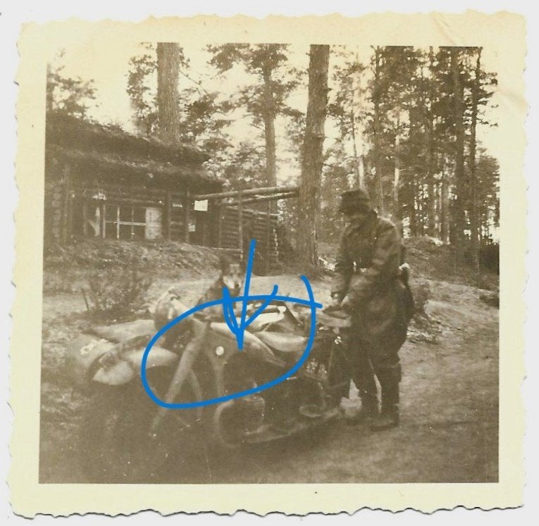 BMW motor foto blokhut militair, Verzenden, Landmacht, Duitsland, Foto of Poster