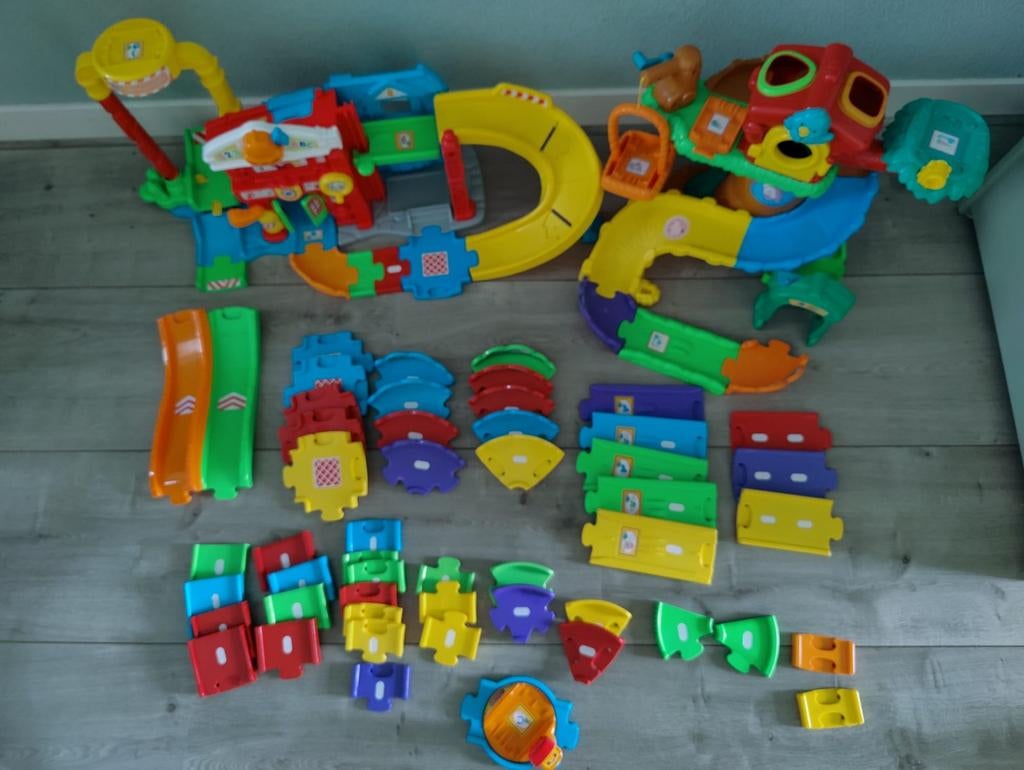 Vtech brandweerkazerne, boomhut en losse onderdelen, Kinderen en Baby's, Speelgoed | Vtech, Ophalen, Gebruikt