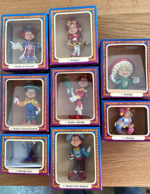 8 verschillende Efteling Pardoes-beeldjes uit serie van 2001, Ophalen of Verzenden, Zo goed als nieuw, Beeldje of Poppetje