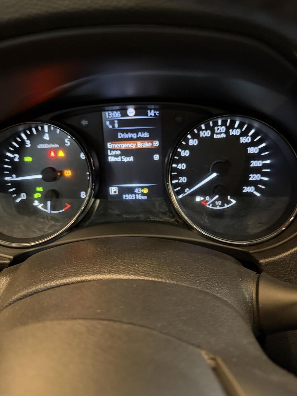 Foto 49 van Nissan X-Trail 1.3 DIG-T N-Tec PANO,TREKH,19''BOSEElecStoel