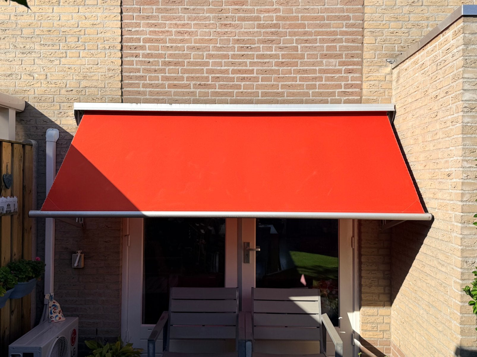 Zonnescherm type uitvalscherm rood 2,70 meter, Tuin en Terras, Ophalen, Gebruikt, 250 cm tot 450 cm, Uitvalscherm