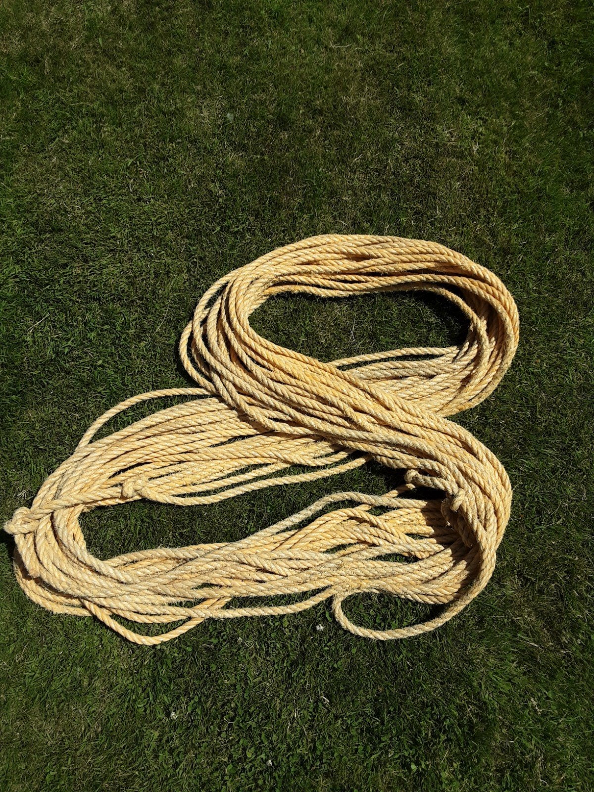 60 meter dik touw - Sterk en duurzaam, Ophalen of Verzenden, Gebruikt, Lijn of Blok