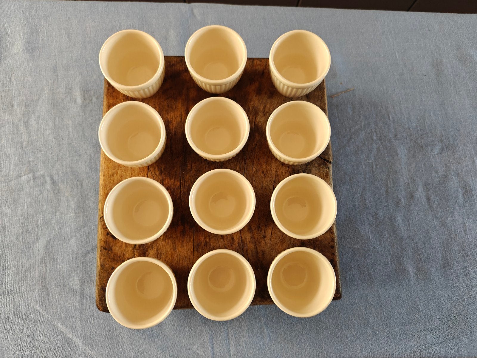 Wedgwood Windsor eierdoppen 12x per stuk 5 euro, Huis en Inrichting, Ophalen of Verzenden, Zo goed als nieuw, Porselein, Bord(en)
