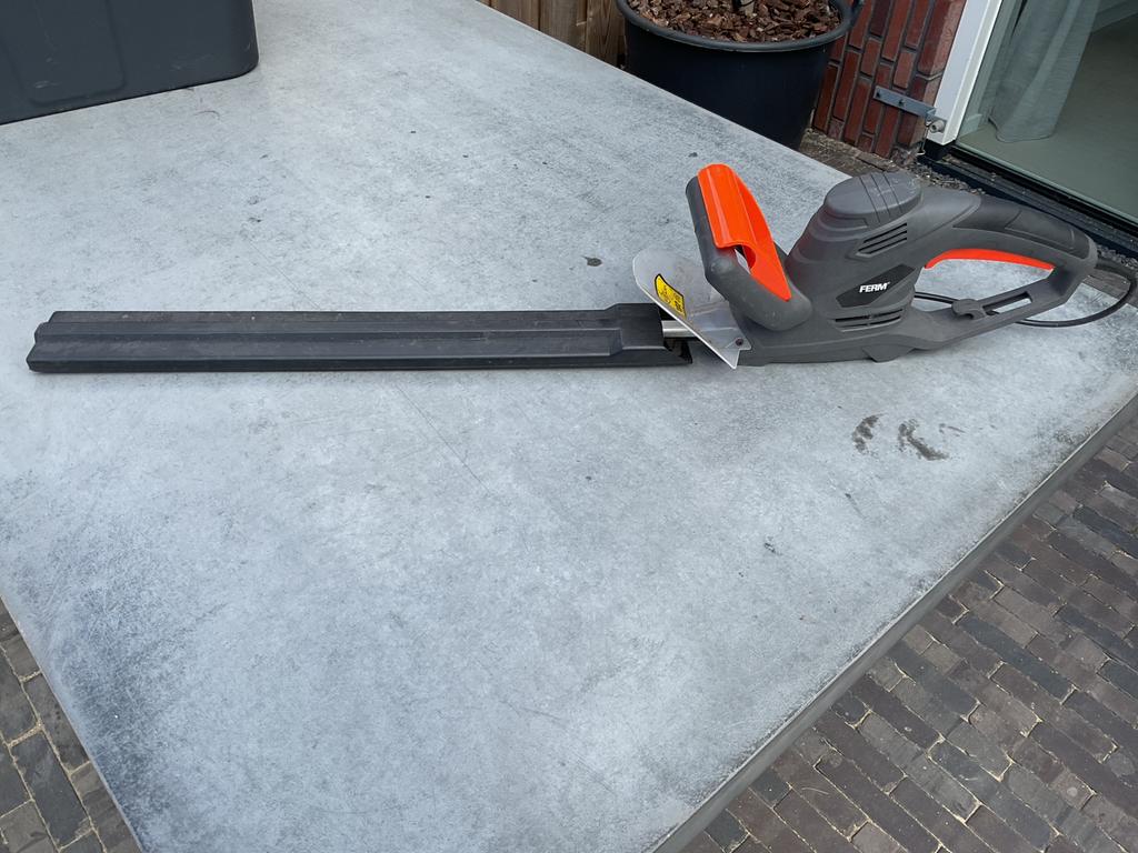 Heggenschaar Elektrisch - FERM, Ophalen of Verzenden, Zo goed als nieuw, Elektrisch