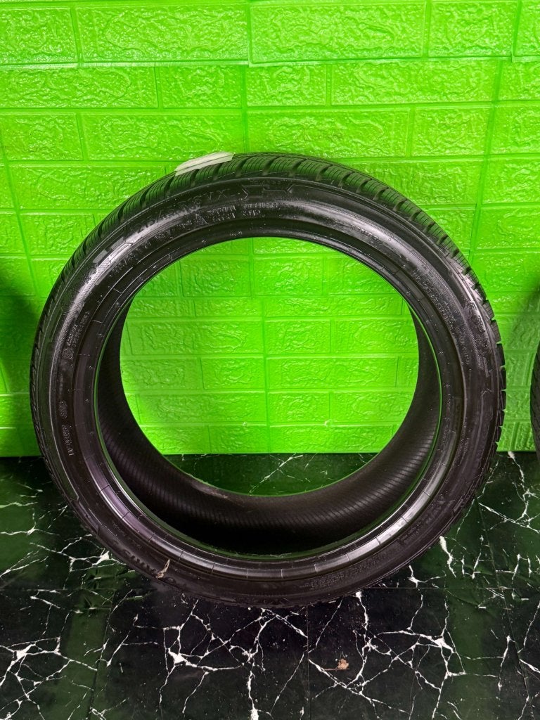 Barum Polaris 5 215/45R18 winterbanden 9mm profiel, Niet ingevuld, 18 inch, Niet ingevuld, Band(en)