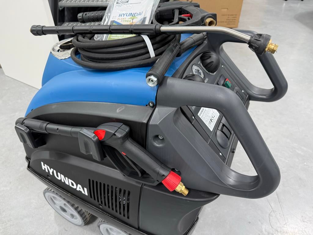 Hyundai Professionele Hogedrukreiniger Warm/Koud Water Nieuw, Tuin en Terras, Hogedrukreinigers, Ophalen, Nieuw, Elektrisch, Met regelbare waterdruk