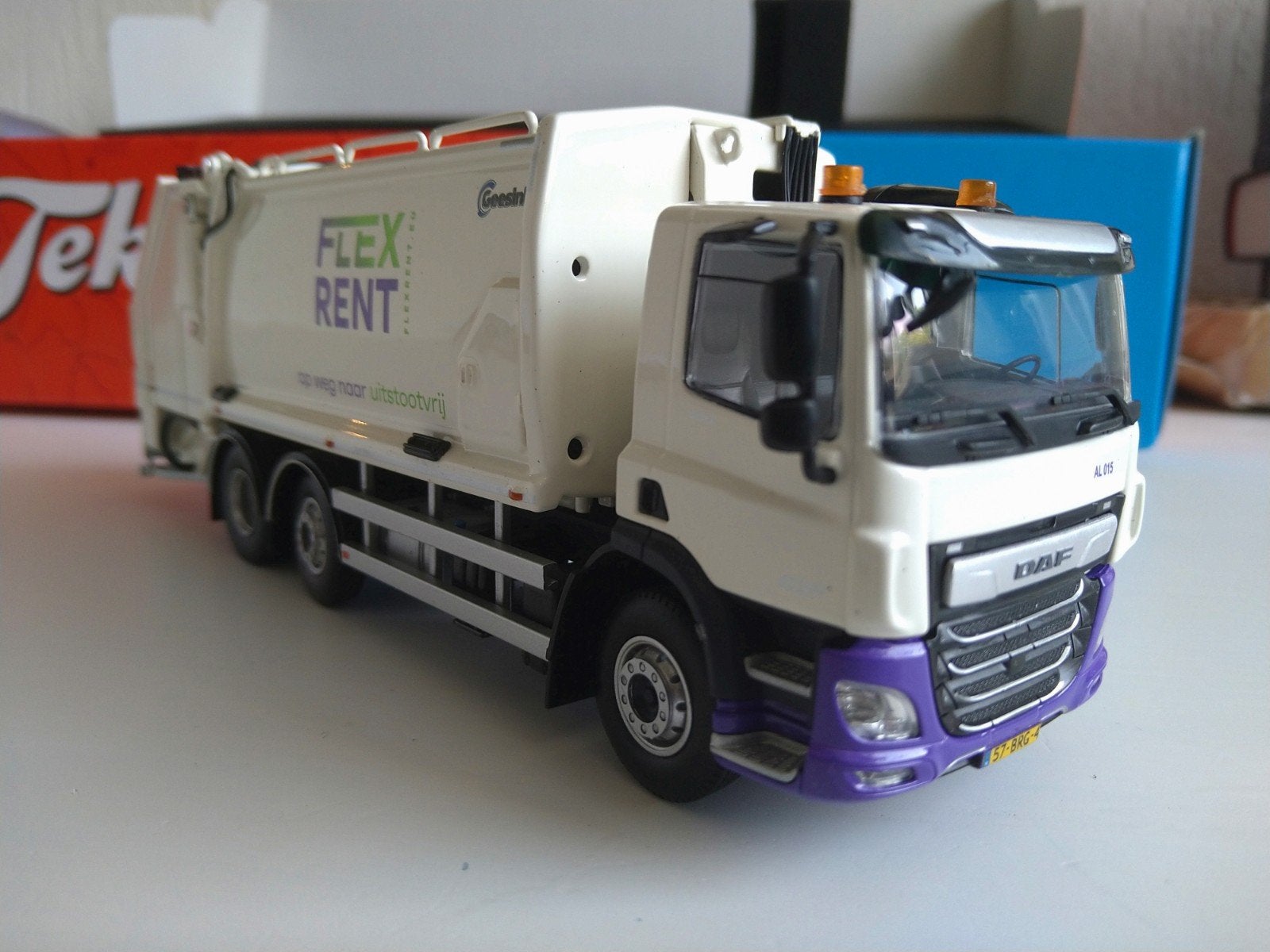 Tekno DAF CF Flex rent vuilniswagen perfecte staat, Hobby en Vrije tijd, Modelauto's | 1:50, Ophalen, Zo goed als nieuw, Bus of Vrachtwagen