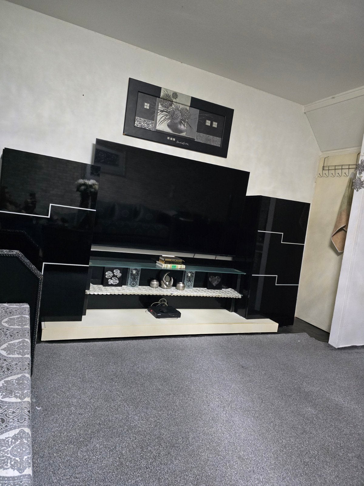 tv kast, Ophalen of Verzenden