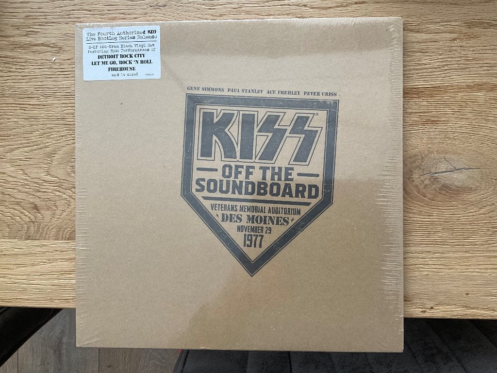 LP  vinyl Kiss of the soundoard veterans memorial auditoium, Ophalen of Verzenden, 12 inch, Nieuw in verpakking, Poprock