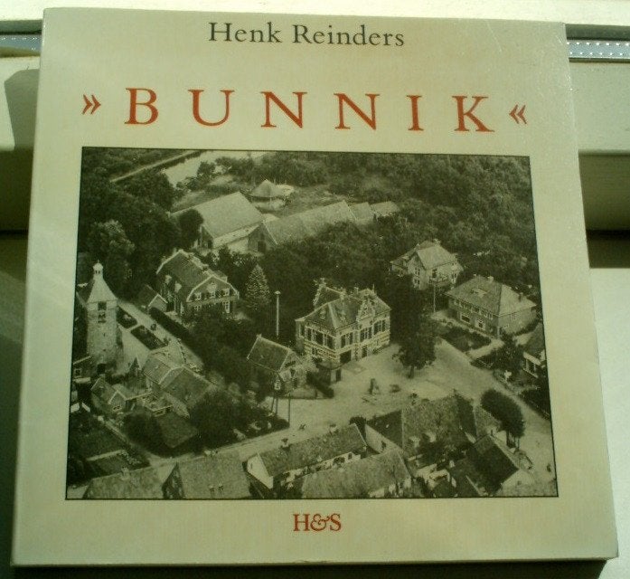 Bunnik(Henk Reinders, ISBN 9061944252)., Ophalen of Verzenden, Zo goed als nieuw