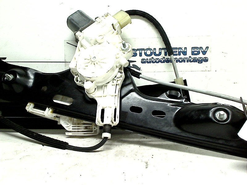 Raammechaniek Elek Rechts Voor BMW X1 (E84) 2015 130822227, Gebruikt, Petuelring 130, München 80809, , Duitsland, BMW, Bayerische Motoren Werke AG
