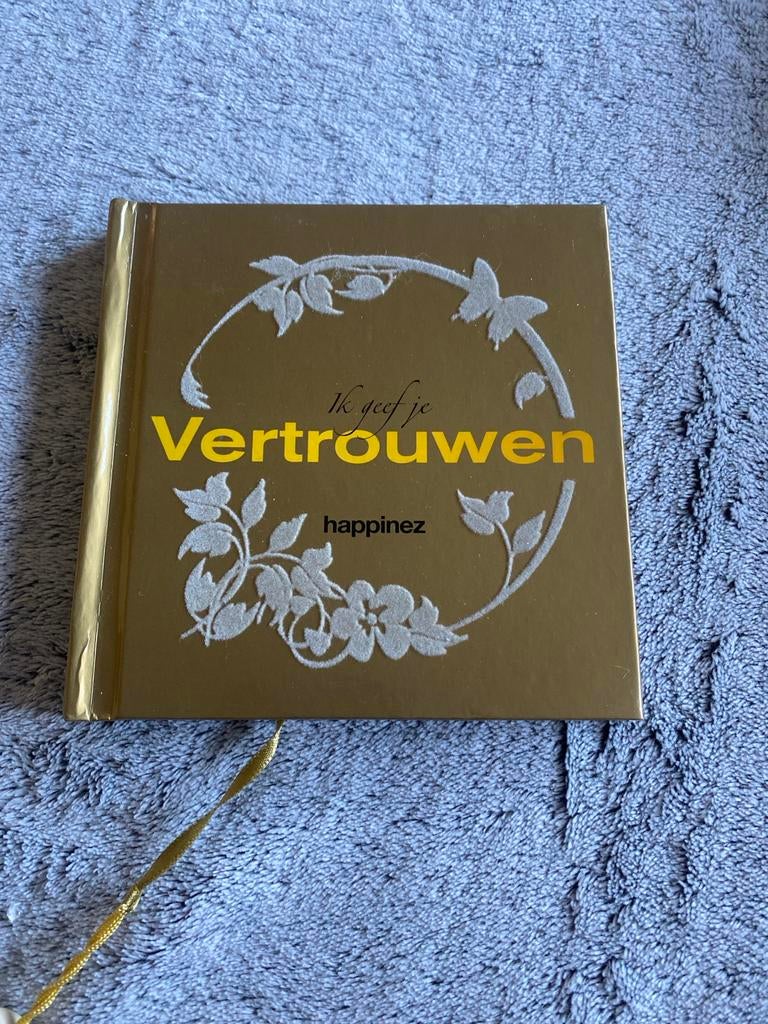 Ik geef je Vertrouwen - Happinez boekje, Boeken, Ophalen of Verzenden, Zo goed als nieuw