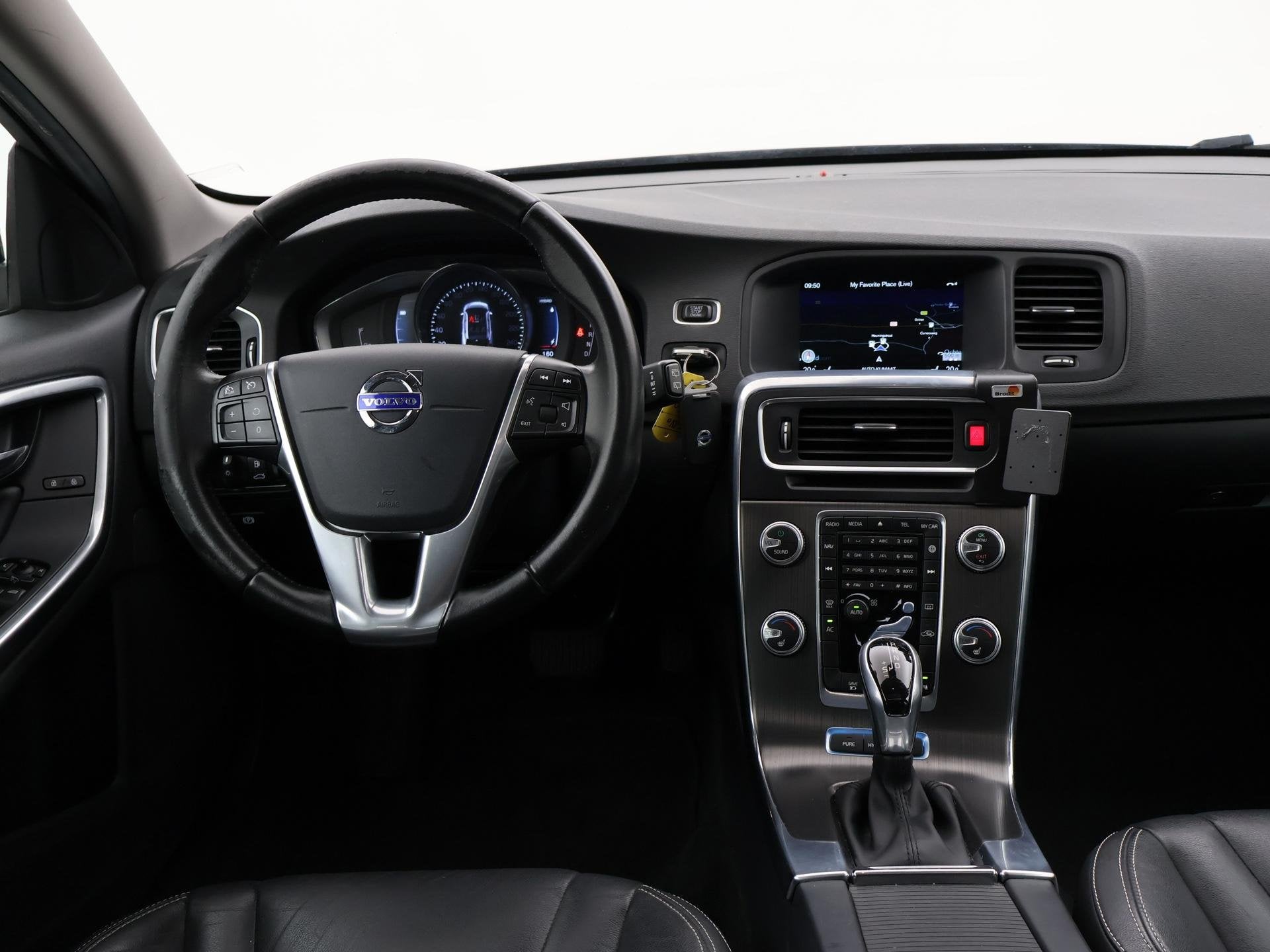 Volvo V60 2.4 D6 TWIN ENGINE *EURO 6* 285 PK + SCHUIFDAK | L, Auto's, Volvo, Automaat, Euro 6, Blauw, Vierwielaandrijving
