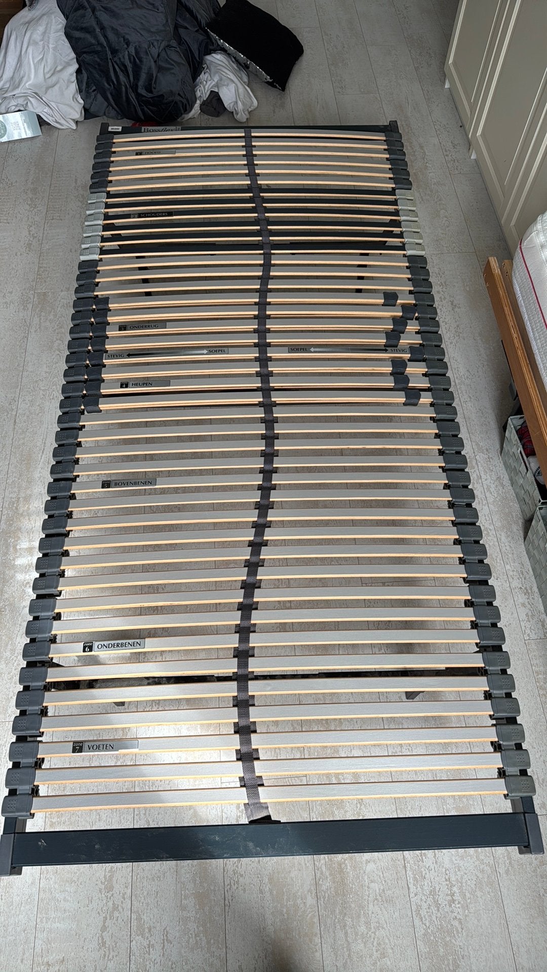 BossFlex 600 VL Lattenbodem met pootjes (2 stuks) 90 x 200, Huis en Inrichting, Ophalen, 90 cm, Eenpersoons, Zo goed als nieuw