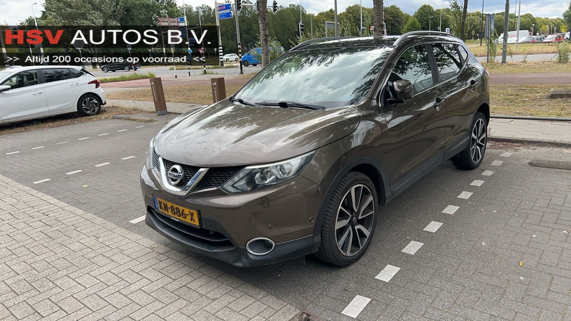 Nissan Qashqai 1.2 Tekna navigatie leer panoramadak org NL, Auto's, Gebruikt, 4 cilinders, Bruin, 116 pk