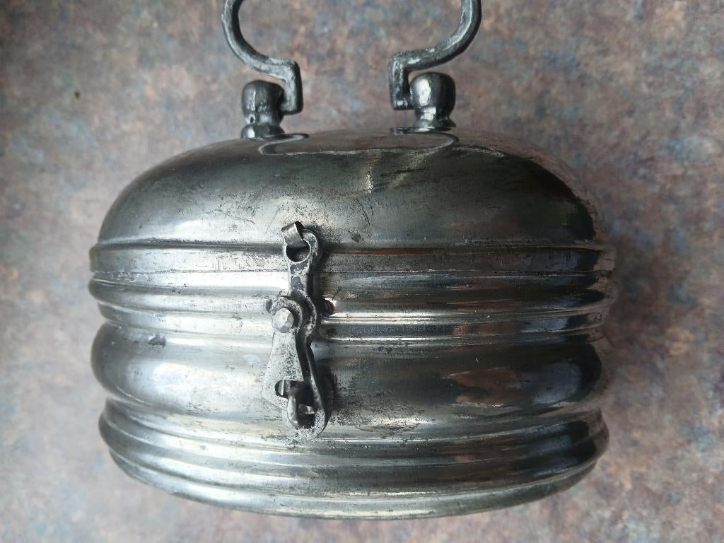 Antieke zeepdoos, Ophalen of Verzenden, Koper