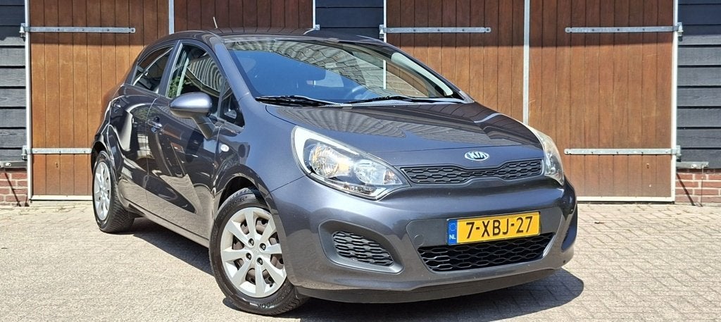 Kia Rio 1.2 CVVT Comfort | Airco | 5 deurs | All seasonbande, Auto's, Kia, 4 cilinders, Elektrische ramen, Origineel Nederlands