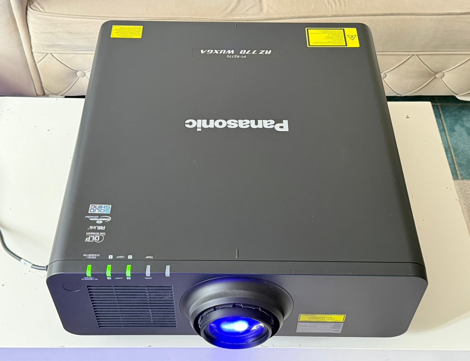PANASONIC PT-RZ770 - LASER PROJEKTOR, Ophalen, Zo goed als nieuw