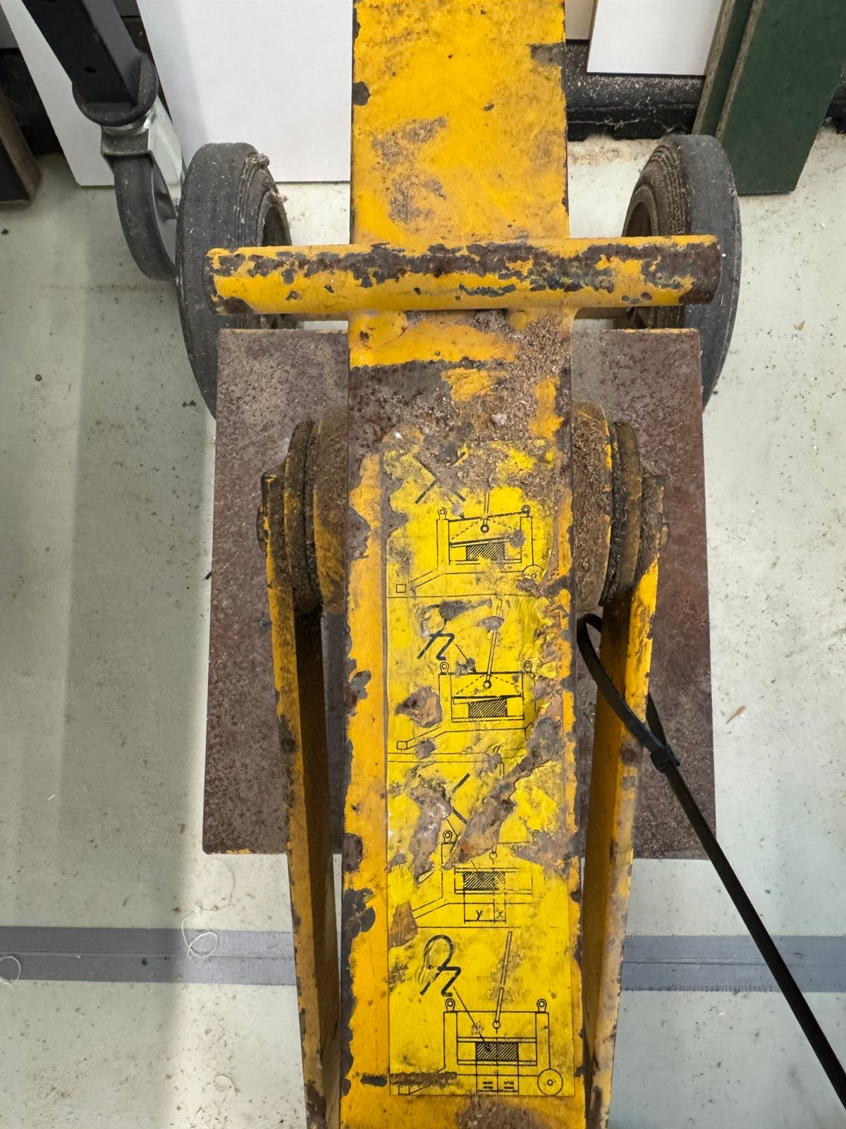 Steenknipper 350x120 mm, Ophalen, Gebruikt