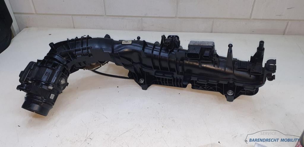 Inlaatspruitstuk Gasklephuis gloeirelais 851365508 BMW B47D2, Petuelring 130
80788  Munich, DE, Gebruikt, Info@bmw.de, Ophalen of Verzenden
