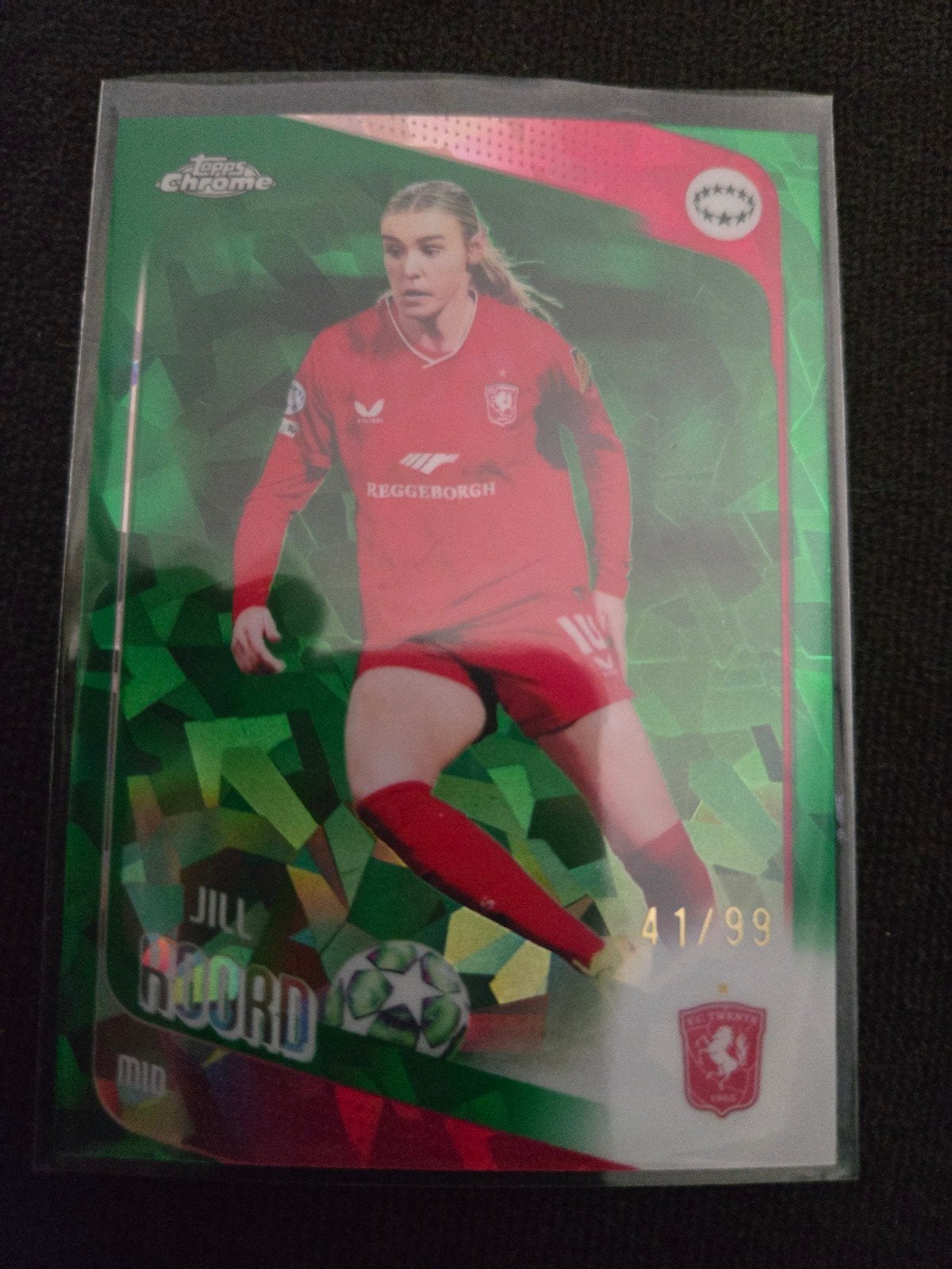 Jill Roord Green /99 Topps Chrome Sapphire 2026, Verzamelen, Sportartikelen en Voetbal, Ophalen of Verzenden